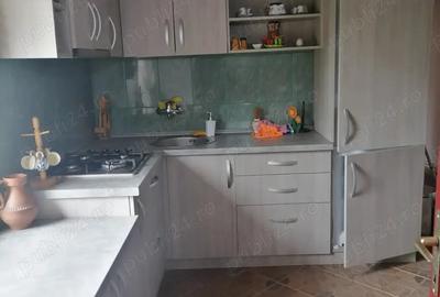 Casă cu 4 camere în Central - 6