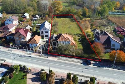 Casă cu 4 camere cu Teren 2714 Mp în Central - 17