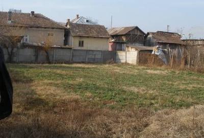 Casă cu 3 camere în Orlești