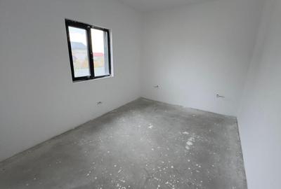 Casă individuală cu 4 camere cu Canalizare în Central - 13