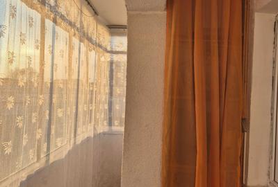 Apartament cu 3 camere decomandat în Vama - 8