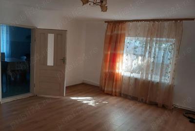 Apartament cu 3 camere decomandat în Agigea - 9