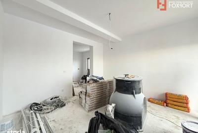 Casă cu 4 camere în Exterior Nord - 1