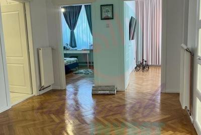 Casă individuală cu 8 camere cu Canalizare în Parcul Carol - 4