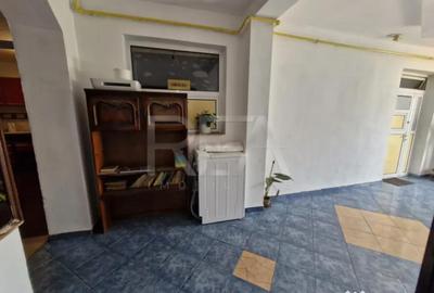 Casă cu 13 camere cu Canalizare în Vitan - 5