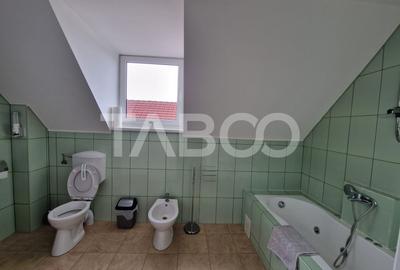 Casa de inchiriat cu 4 nivele avand etajele in regim hotelier Strand - 46