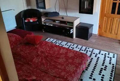 Casă cu 3 camere cu Teren 1800 Mp în Sărulești - 4