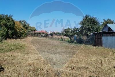 Teren agricol intravilan de 1035 mp, în Nord - 7