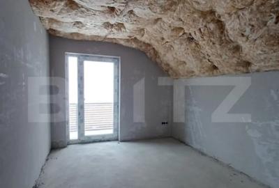 Casă cu 4 camere cu Teren 692 Mp în Central - 7