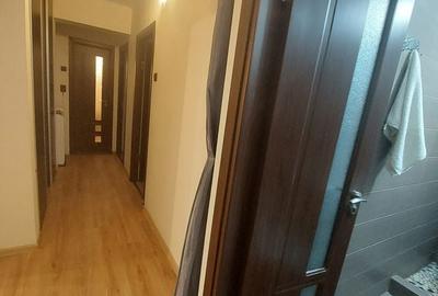 Apartament cu 3 camere decomandat în Decebal - 4