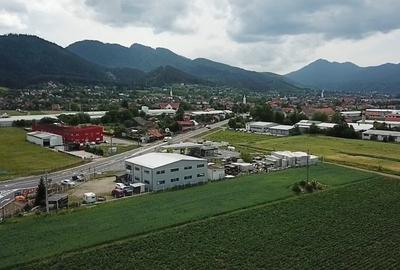 Hala Industrială la 6km de Brașov - Poziție Strategică și Spațiu - 9