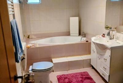 Casă cu 6 camere cu Canalizare în Chiscani - 7