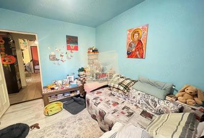 Apartament cu 3 camere decomandat, mobilat în Vasile Aaron - 11