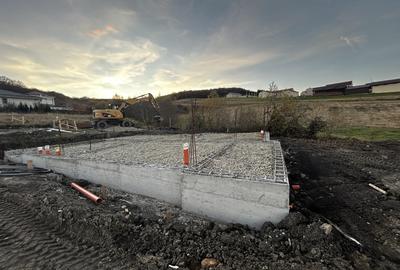 Teren Construcții intravilan de 920 mp, în Chinteni - 2