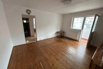 Apartament cu 2 camere semidecomandat în Cetate - 2