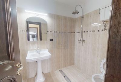 Casă individuală cu 15 camere cu Canalizare în Universitate - 37