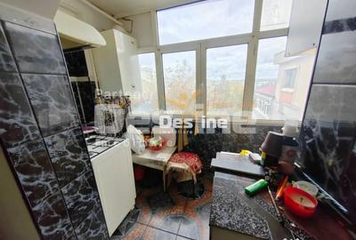 Apartament cu 3 camere decomandat în Cug - 3