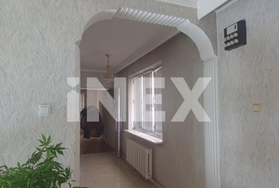 Casă cu 14 camere cu Teren 200 Mp în Ultracentral