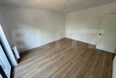 Casă cu 7 camere cu Teren 329 Mp în Central - 17