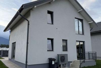 Casă cu 3 camere cu Teren 540 Mp în Plaiul Foii - 8