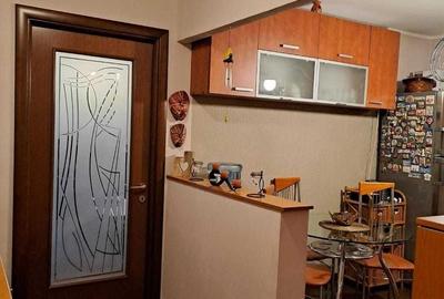 Apartament cu 3 camere semidecomandat în Berceni - 7