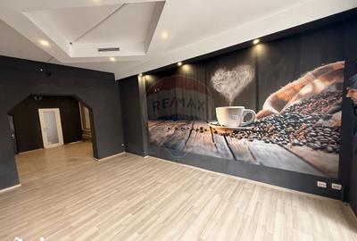 Spațiu comercial, de 45 mp, în Central - 4