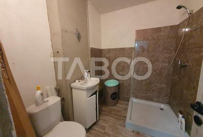 Apartament la parter 2 camere decomandate partial renovat zona Teiului - 7