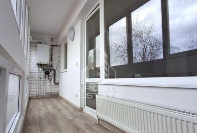 Apartament samanta cu 3 camere in zona Polivalenta - 11