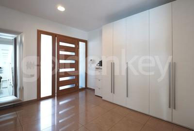 Vila moderna mobilata cu 5 camere | piscina - 22