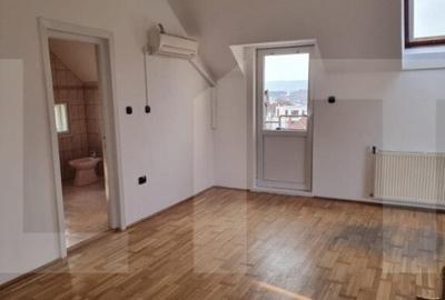 Spatiu cu destinatii multiple, 668 mp utili, 7 locuri parcar - 15