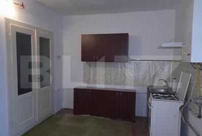 Casa 3 camere SI GRADINA 550mp in vatra satului TARLUNGENI - 5