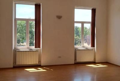 Vand apartament in casa situat ultracentral - 6