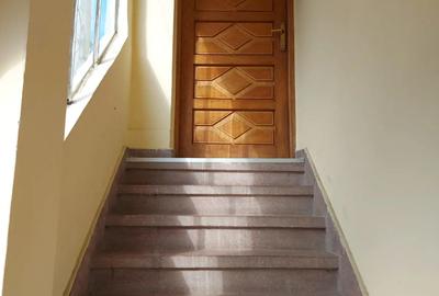 Inchiriez apartament in vila zona Cluj - 2