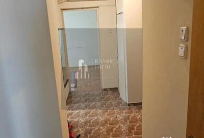 Apartament cu 3 camere decomandat în Obor