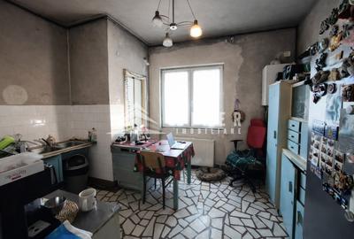 Apartament cu 3 camere semidecomandat în Central - 2