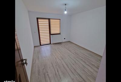 Casă cu 4 camere cu Teren 2676 Mp în Central - 10