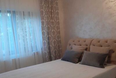 Apartament cu 3 camere decomandat în Central - 1