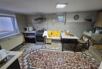 Casă individuală cu 8 camere cu Canalizare în Cetate - 23