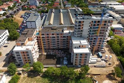 Apartament cu 2 camere decomandat în Est