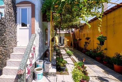 Casă cu 5 camere cu Teren 332 Mp în Agigea - 5