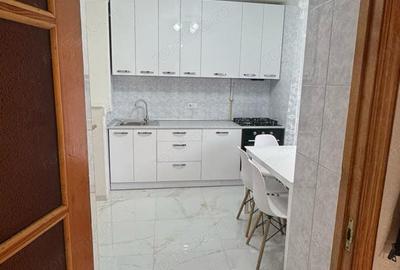 Apartament cu 3 camere în Central - 1