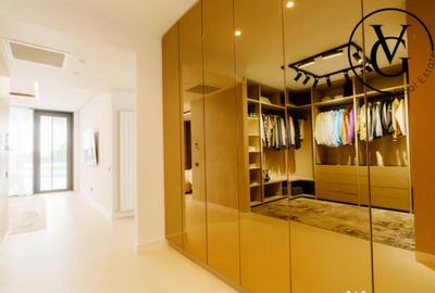 Casă cu 7 camere cu Piscina în Izvorani - 13