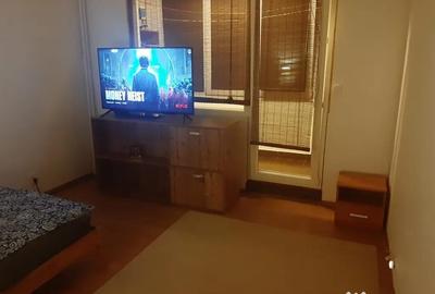 Apartament cu 3 camere decomandat în Brâncoveanu - 3