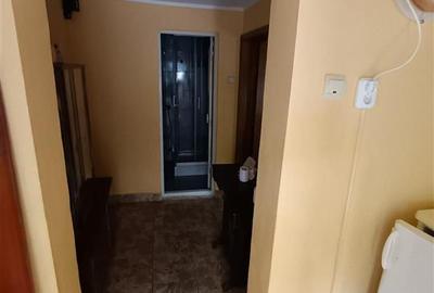 Casă individuală cu 5 camere cu Canalizare în Central - 5