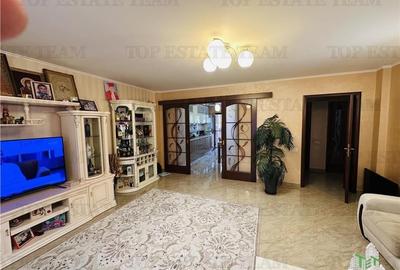 Vila superba 360 mp construiti, 524 mp curte, 6 camere, P+1+M ROSU - 11