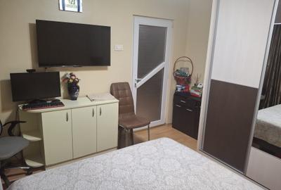 CET , 2 camere decomandat etaj 1 - 4