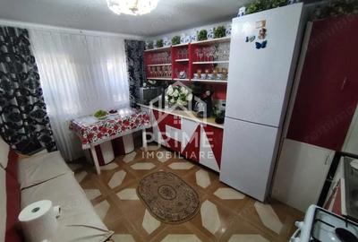 Casă cu 4 camere cu Teren 380 Mp în Central - 3