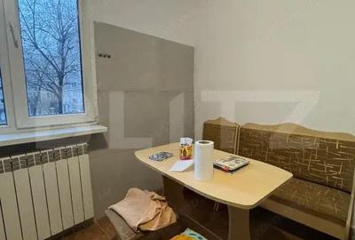 Apartament cu 3 camere semidecomandat, mobilat în Rahova - 8