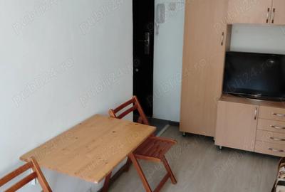 Inchiriez garsonieara Pia?a Re?i?a - 2