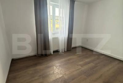 Apartament cu 2 camere semidecomandat în Micro 6 - 2